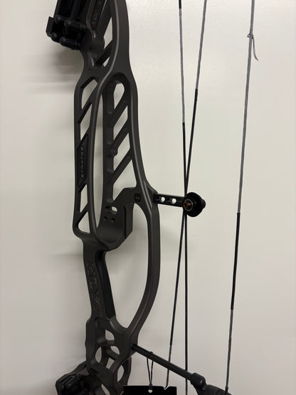 Hoyt Stratos 36 Compound Bow RH Slate HBT #2 40-50 lbs - NEW
