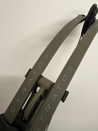 Hoyt Stratos 40 Compound Bow LH Wilderness HBT #1 50-60 lbs - NEW