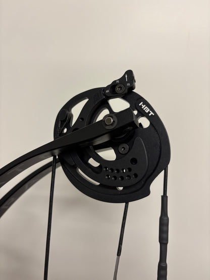 Hoyt Stratos 40 Compound Bow LH Champagne Pink HBT #1 40-50 lbs - NEW