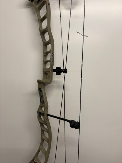 Prime Logic CT9 Compound Bow RH Tundra 40-50 lbs - Used