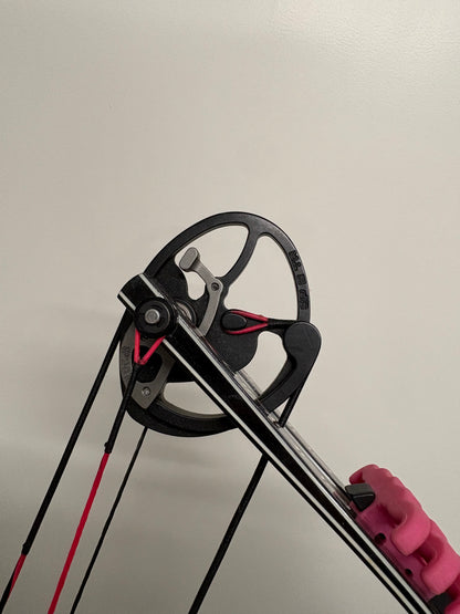 Hoyt Podium X Elite 37 Compound Bow RH Silver Ice Spiral Pro #2 50-60 lbs - Used (1.1)