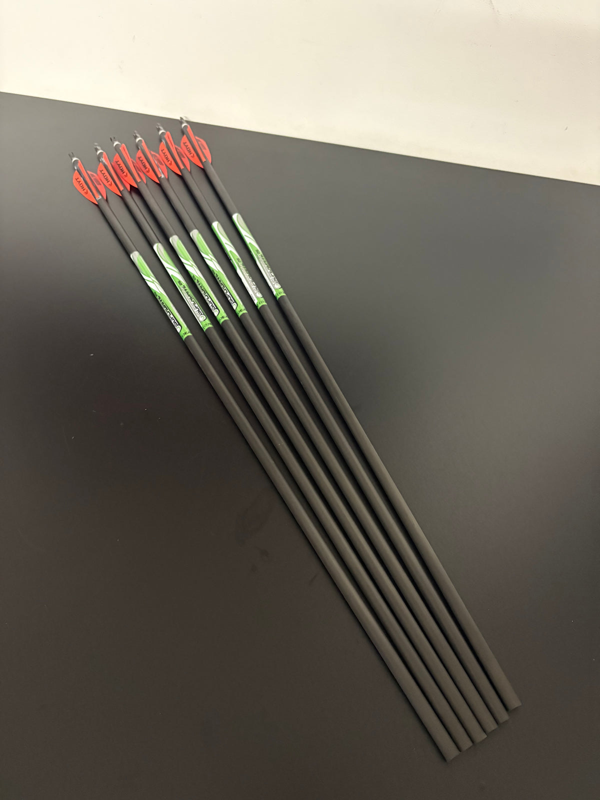 Easton Superdrive 25 Carbon Arrow Shafts 6 pcs / Spine 290 / 29 inch - Show Model