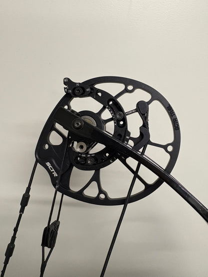 Hoyt Concept X 37 Compound Bow RH 50-60 lbs CDM Blue On Black - Used