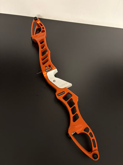 Hoyt Riser Prodigy Formula LH Red 27'' - Used