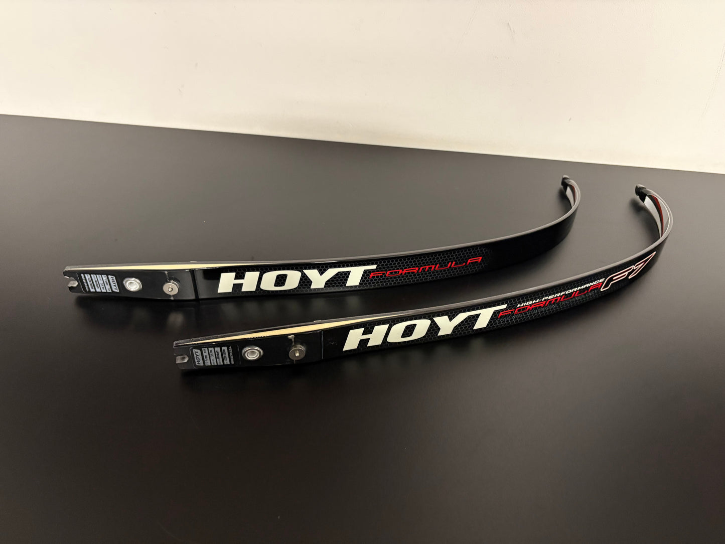 Hoyt F7 Formula Limbs 68-34 lbs - Used (#377)