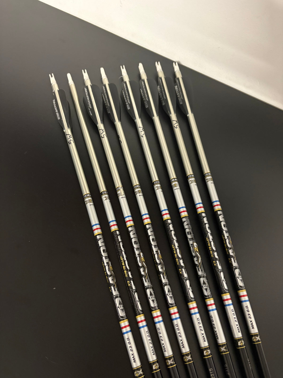 Easton X23 2315 Aluminium Arrow Set 8 pcs / Spine 2315 / 31 inch - Used