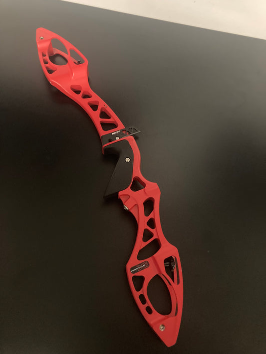 Hoyt Riser Formula XI LH Red 25'' - Used