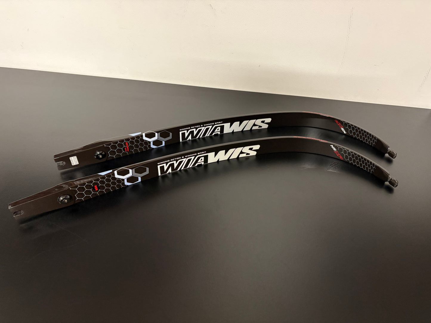 W&W Wiawis NS-XP (F) Limbs ILF 68-38 lbs - Show Model (#354)