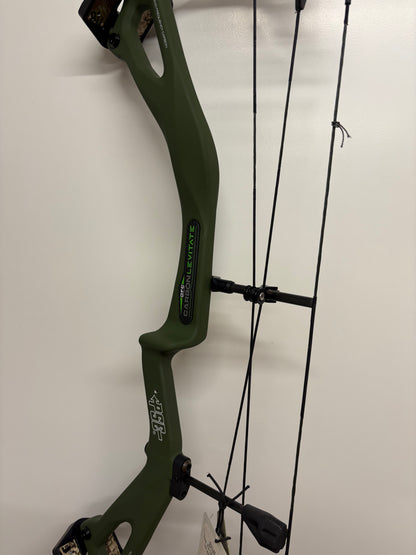 PSE Levitate E2 Compound Bow LH Nock On 50-60 lbs - Show Model