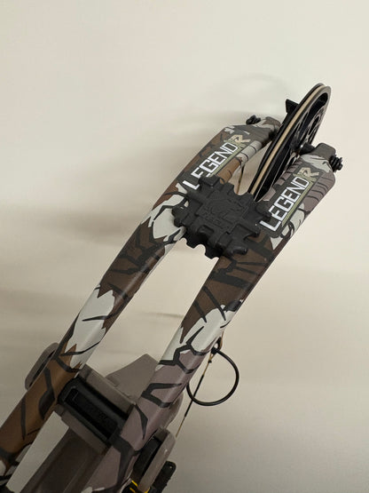 Bear Legend XR Compound Bow Kit RH Stone Incl. Accessories 14-70 lbs - NEW