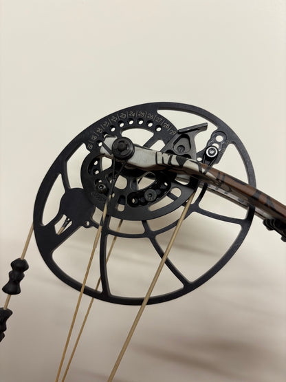 Bear Legend XR Compound Bow Kit RH Stone Incl. Accessories 14-70 lbs - NEW