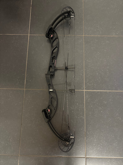 PSE Supra RTX 37 SE Compound Bow RH Black 50-60 lbs - NEW