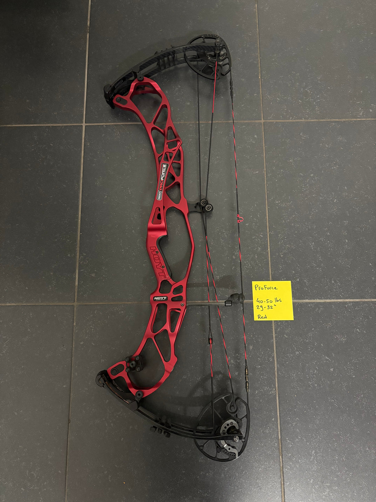 Hoyt ProForce Compound Bow RH Championship Red ZT Hyper #3 40-50 lbs - Used