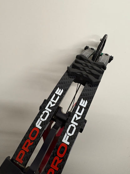 Hoyt ProForce Compound Bow RH Championship Red ZT Hyper #3 40-50 lbs - Used
