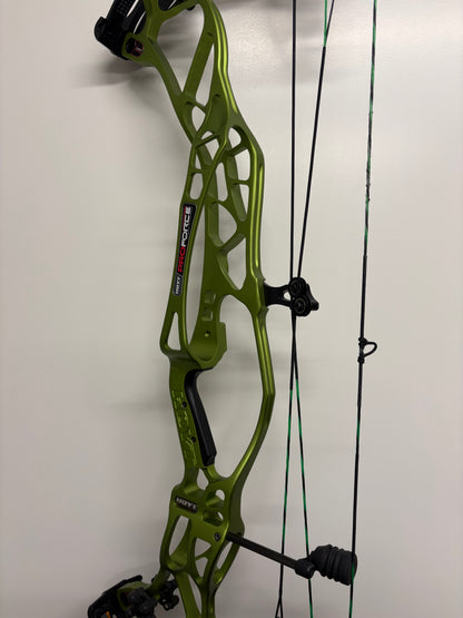 Hoyt ProForce Compound Bow RH Rally Green ZT Hyper #3 40-50 lbs - Used