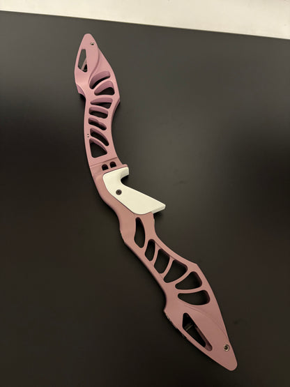 Hoyt Riser Xceed ILF RH Champagne Pink 25'' - Used