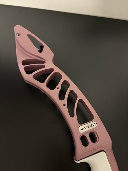 Hoyt Riser Xceed ILF RH Champagne Pink 25'' - Used