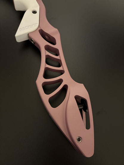 Hoyt Riser Xceed ILF RH Champagne Pink 25'' - Used