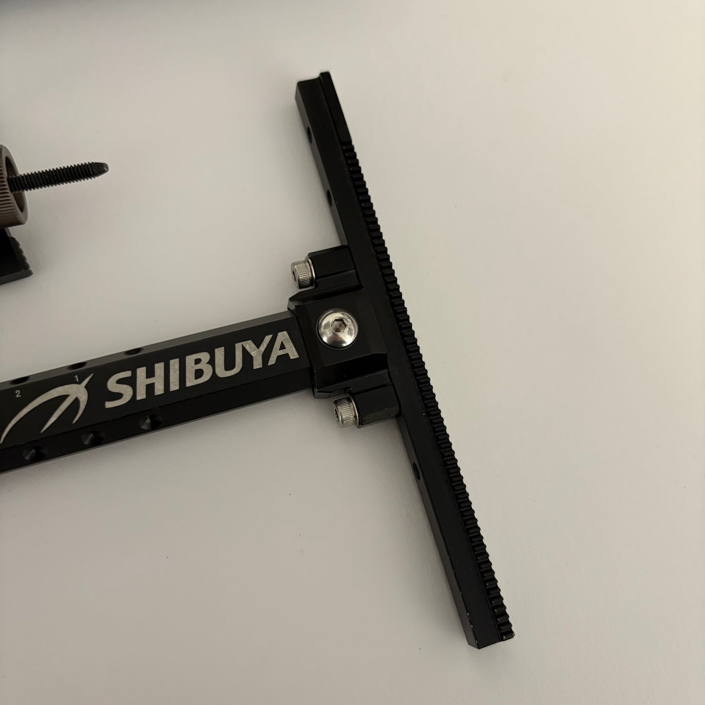 Shibuya Dual Click Recurve Sight RH Black - Used (#OB144)