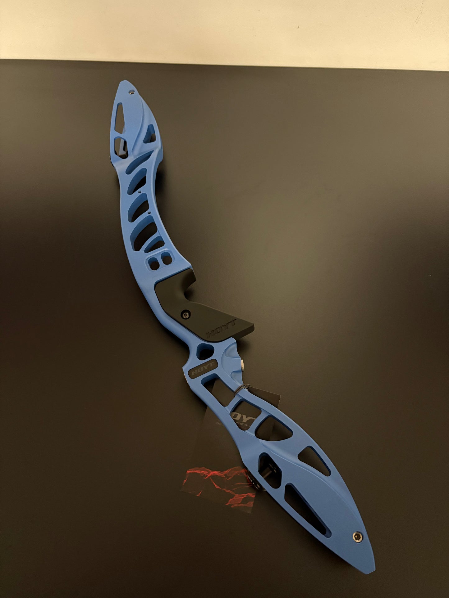 Hoyt Riser Formula XD 25'' LH Liquid Blue - NEW