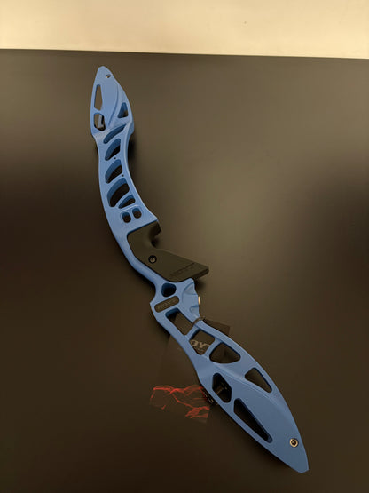 Hoyt Riser Formula XD 25'' LH Liquid Blue - NEW