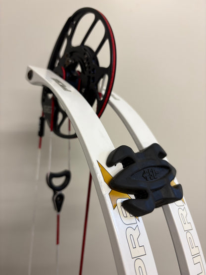 PSE Supra X 40 SE2 Compound Bow LH Charcoal 50-60 lbs - Used