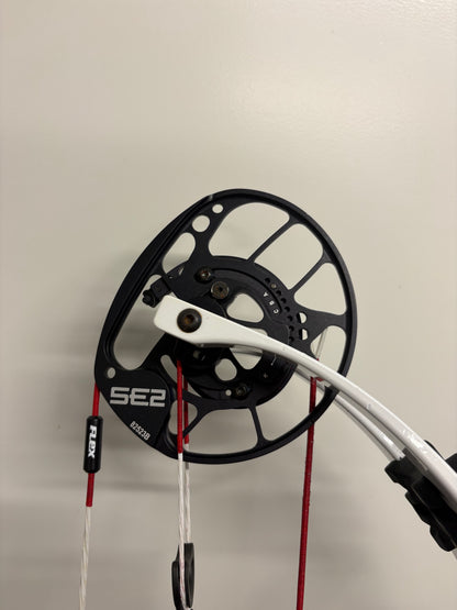 PSE Supra X 40 SE2 Compound Bow LH Charcoal 50-60 lbs - Used