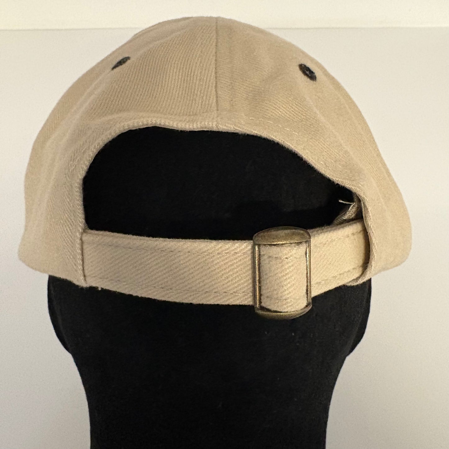 Easton Vintage Cap Beige/Black - NEW