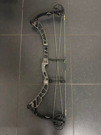 Elite Victory X 37 Compound Bow RH Grey 50-60 lbs - Used