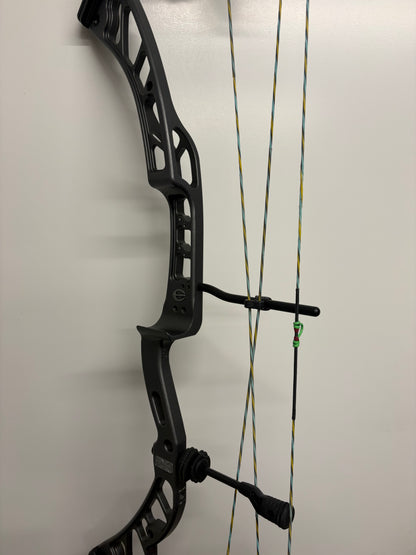 Elite Victory X 37 Compound Bow RH Grey 50-60 lbs - Used