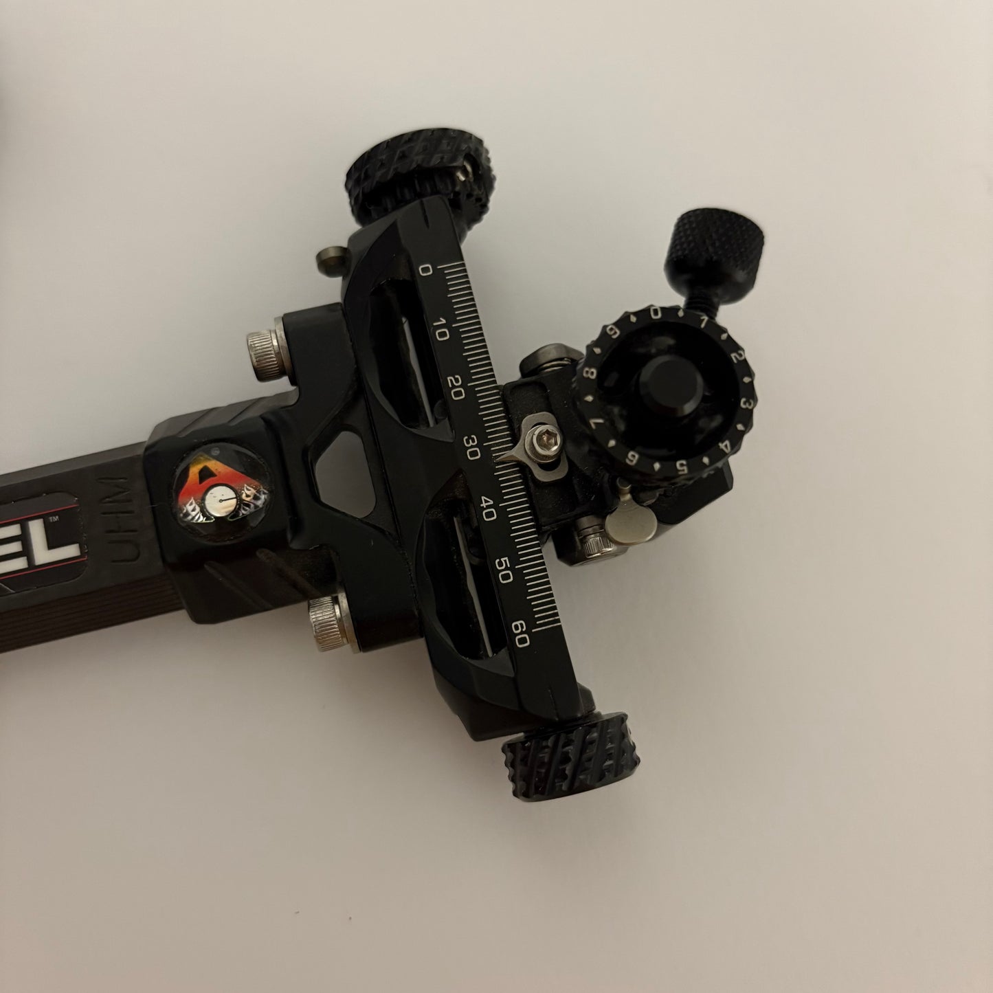 Axcel Achieve XP 1.5 Compound Sight RH Black 6'' - Show Model (#BB88)