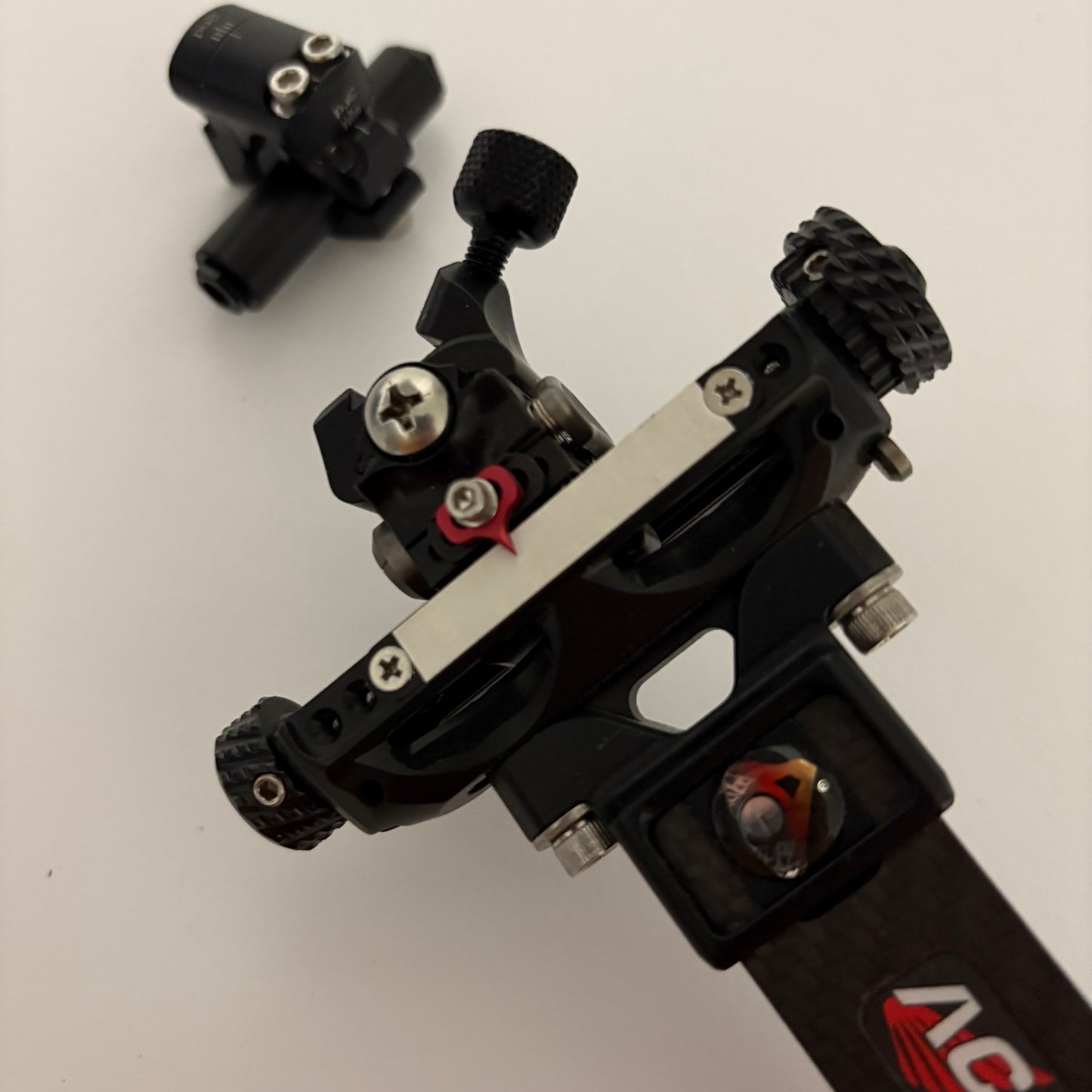 Axcel Achieve XP 1.5 Compound Sight RH Black 6'' - Show Model (#BB88)