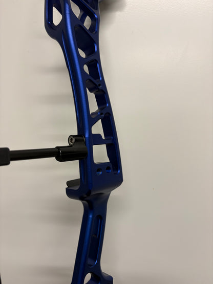 Mybo Revolution 37 Compound Bow RH Royal Blue 40-50 S-cam - Used