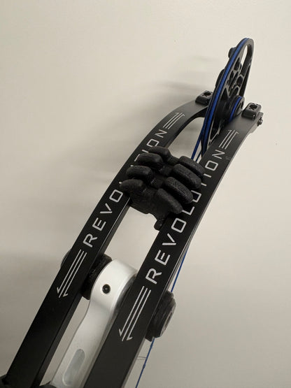 Mybo Revolution 37 Compound Bow RH Stormtrooper White 50-60 R-cam - Used