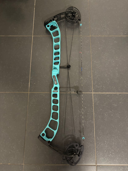 Prime Logic CT9 Compound Bow RH Glacier 50-60 lbs - Used