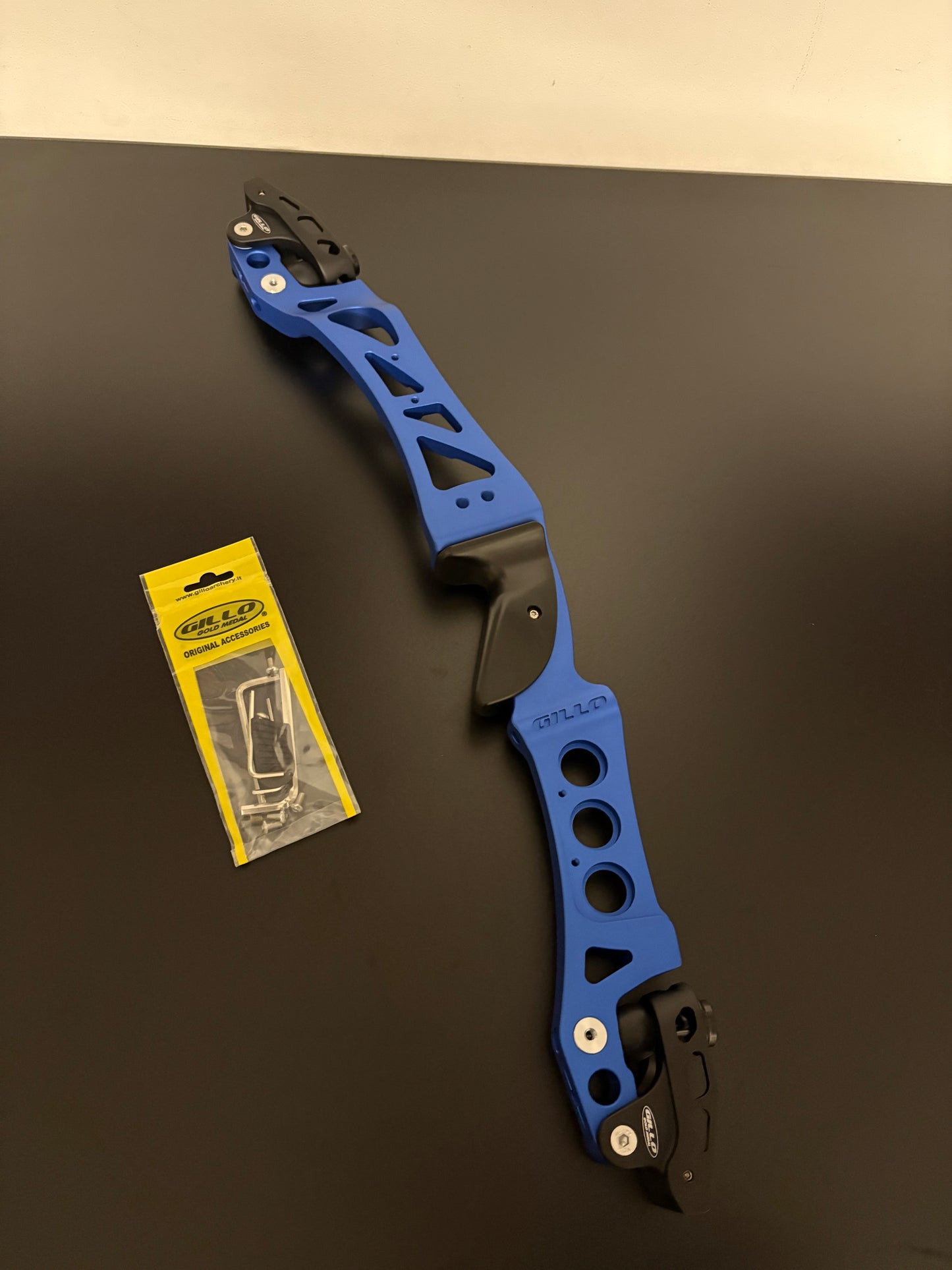 Gillo Riser GT-M 25 ILF RH Blue 25'' B-Grade - Show Model (#5)