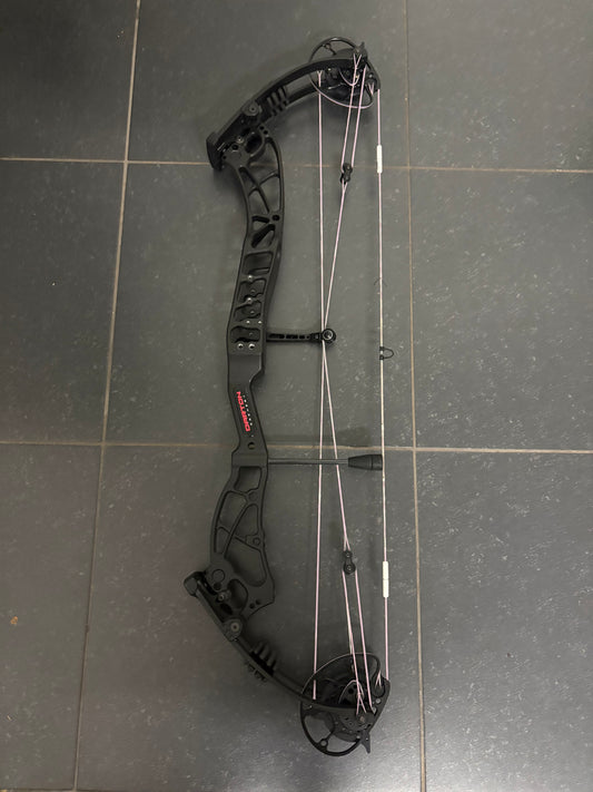 Darton Exodus Compound Bow RH/LH Black 50-60 lbs - Used (#1.3)