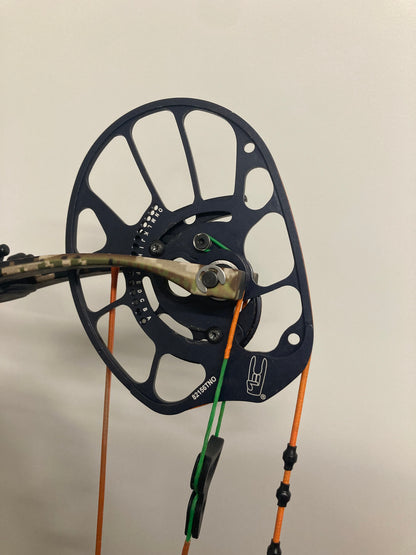 PSE Embark Nock On NTN Compound Bow RH Black 50-60 lbs - Used