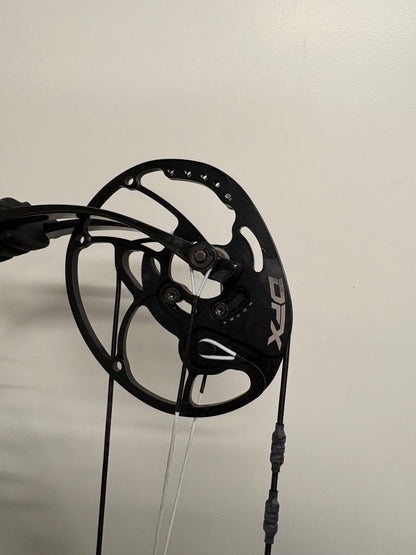 Hoyt HyperEdge Compound Bow RH Silver DFX #3 35-45 lbs - Used