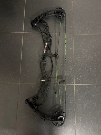 Hoyt ProForce Compound Bow RH Black Out ZT Hyper #2 50-60 lbs - Used
