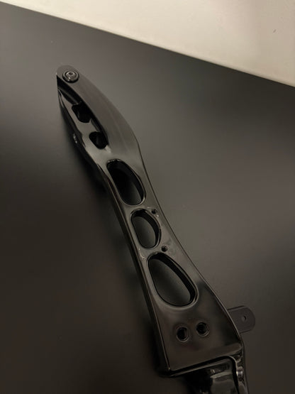 Hoyt Riser Nexus ILF RH Glossy Black - Used