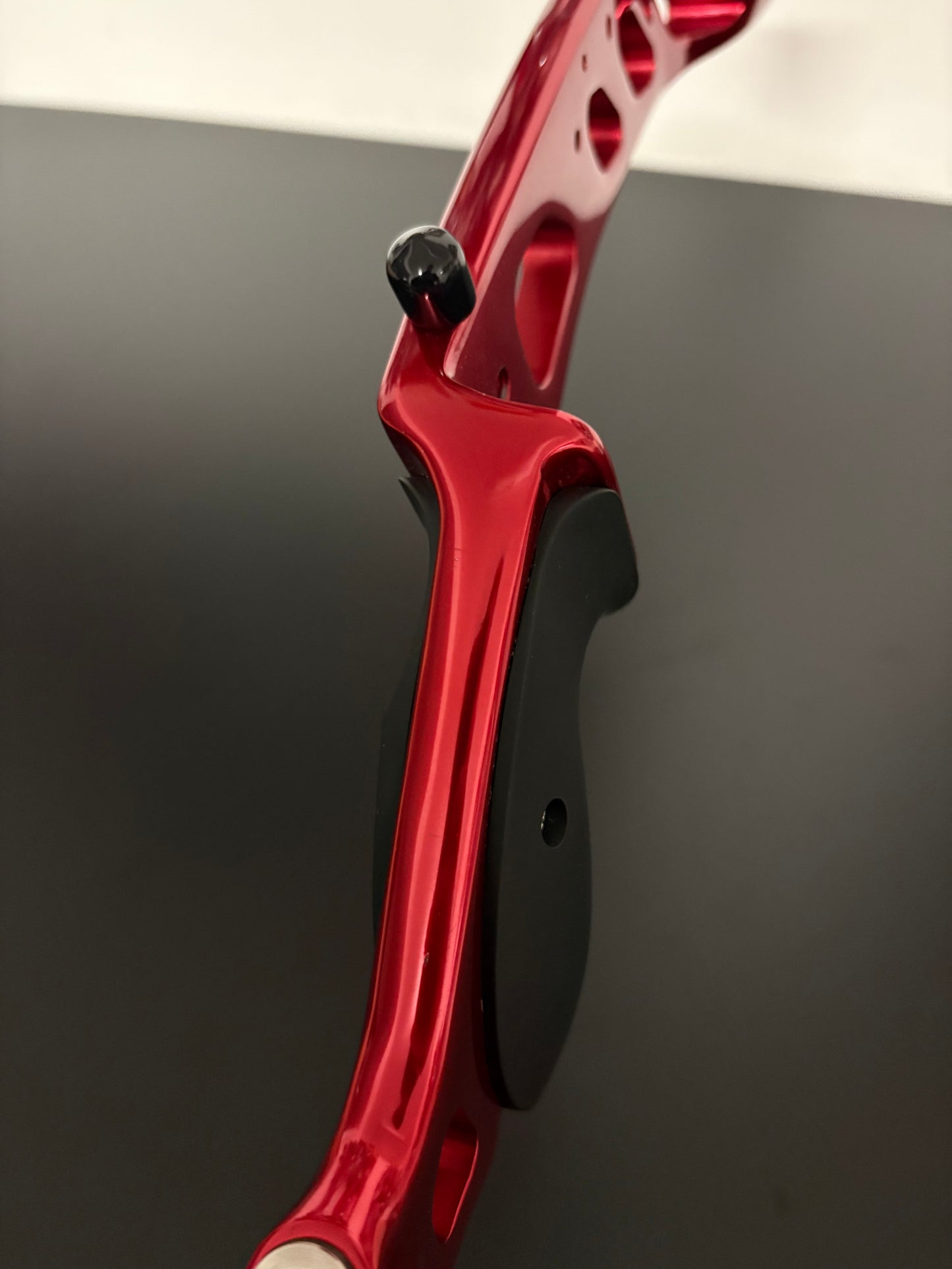 WNS Riser Motive FX ILF RH Red 25'' - Used