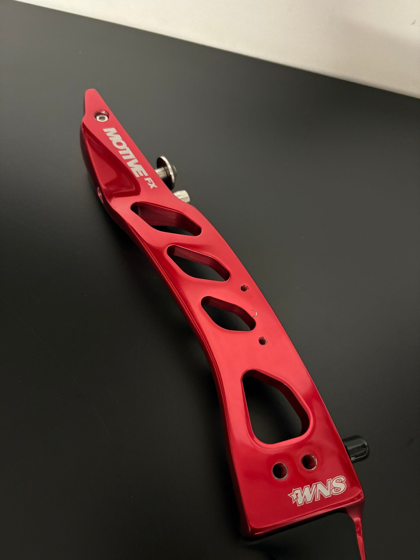 WNS Riser Motive FX ILF RH Red 25'' - Used