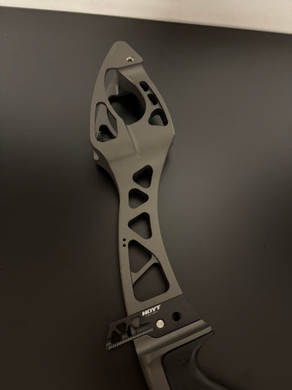 Hoyt Riser Formula XI RH Slate 25'' - Used