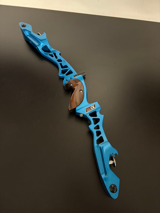 MK Riser Alpha ILF/Formula LH Blue 25'' - Used (#12)
