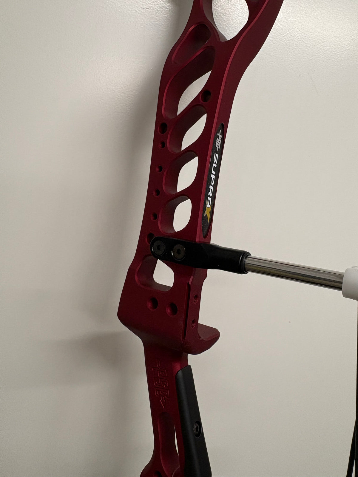 PSE Supra X 37 EM2 Compound Bow LH Black Cherry 50-60 lbs - NEW