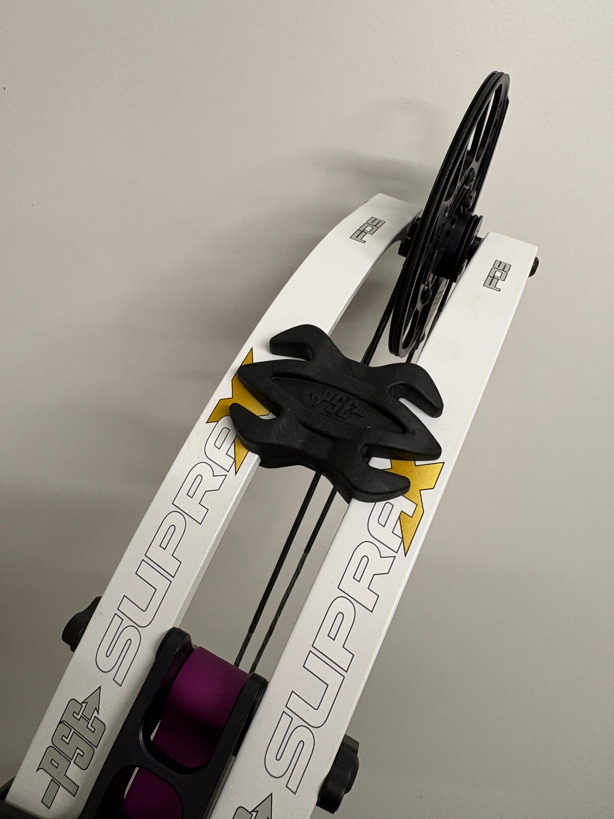 PSE Supra X 37 SE2 Compound Bow RH Purple 40-50 lbs - NEW