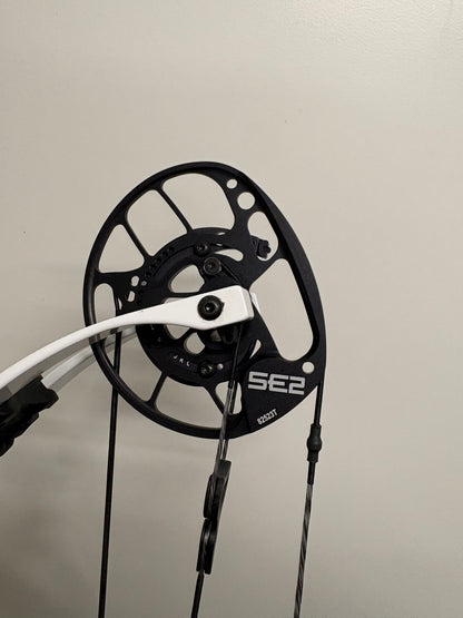 PSE Supra X 37 SE2 Compound Bow RH Purple 40-50 lbs - NEW