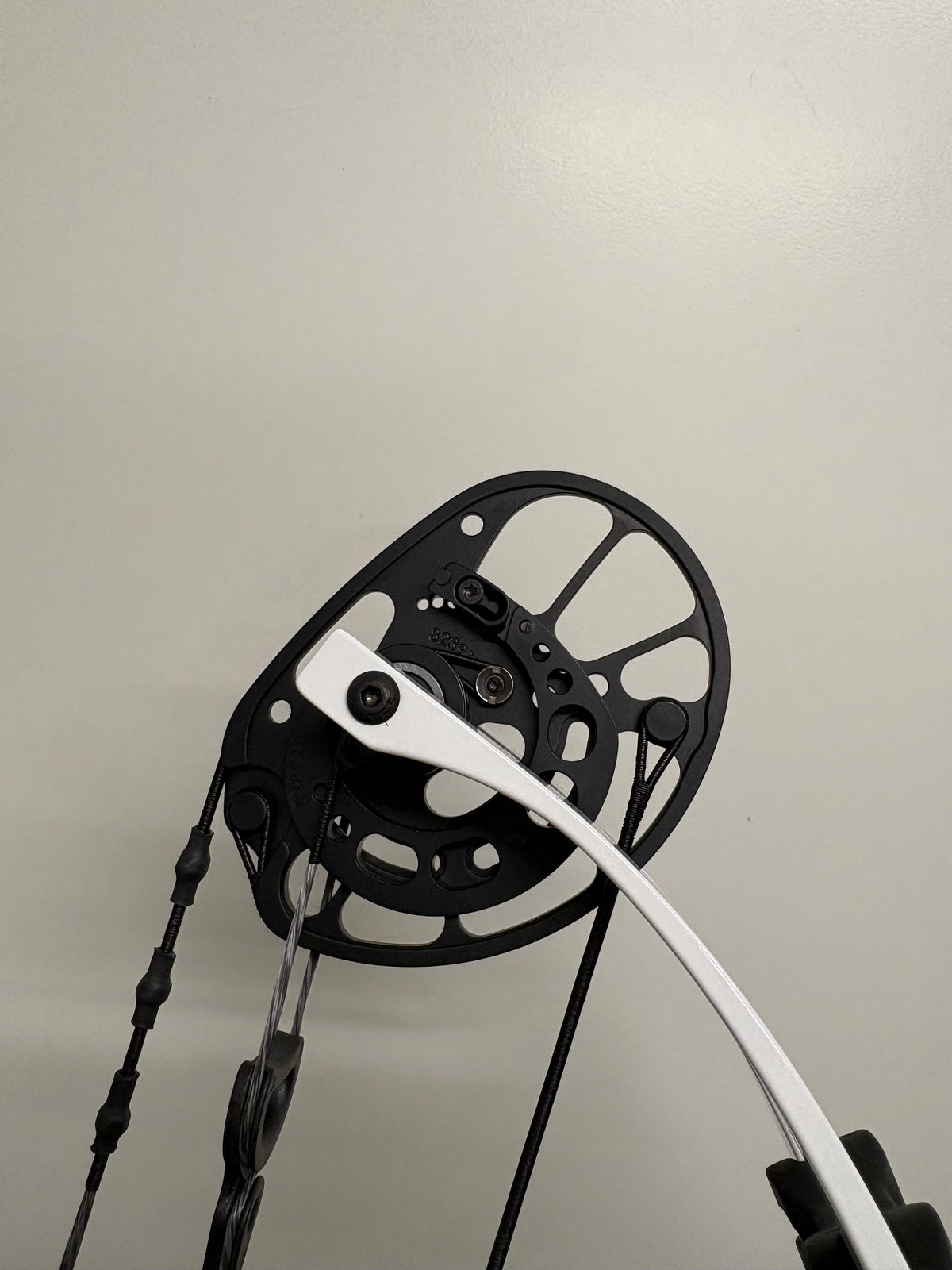 PSE Supra X 37 M2 Compound Bow RH Black Cherry 50-60 lbs - NEW