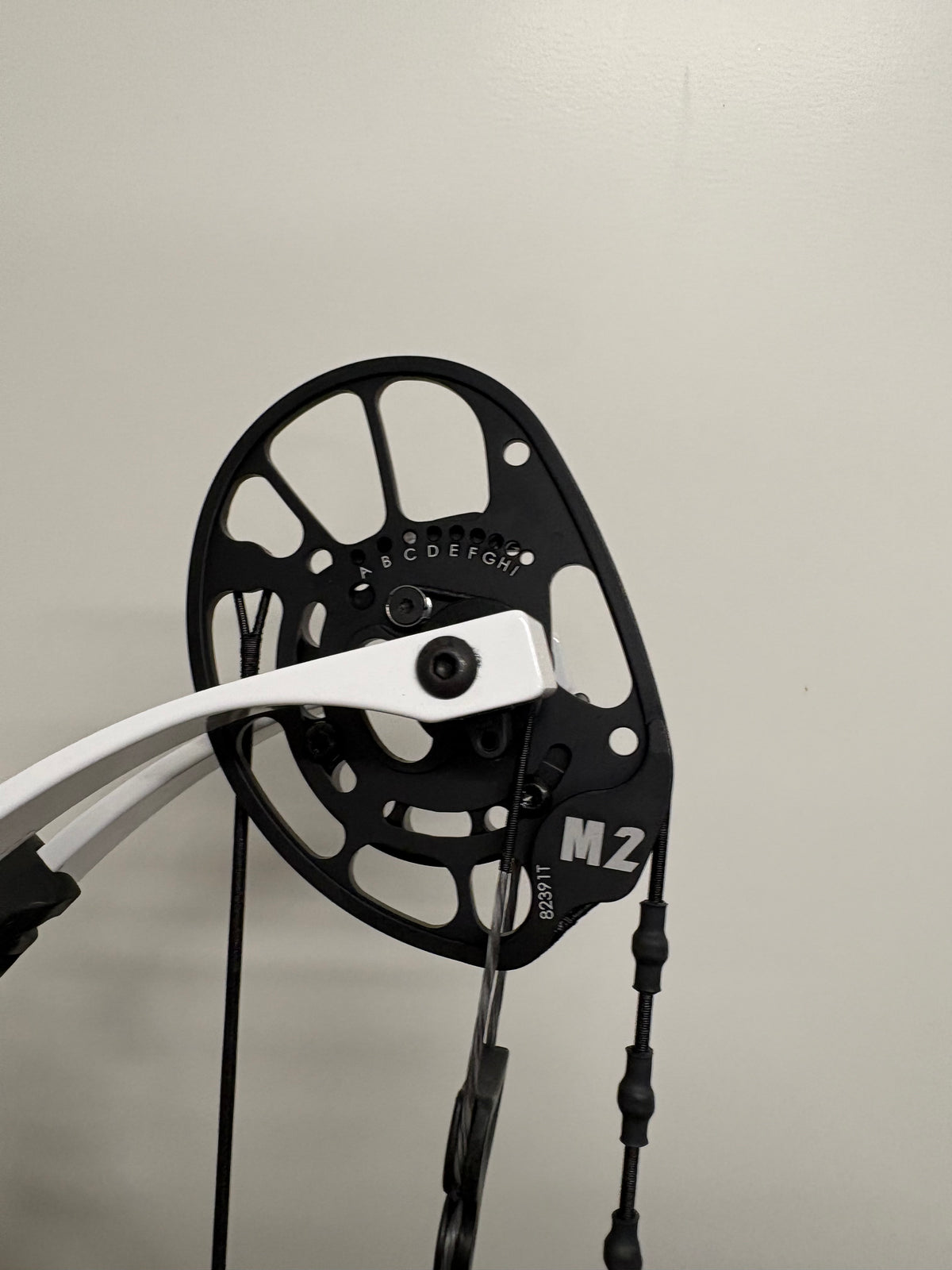 PSE Supra X 37 M2 Compound Bow RH Orange 50-60 lbs - NEW